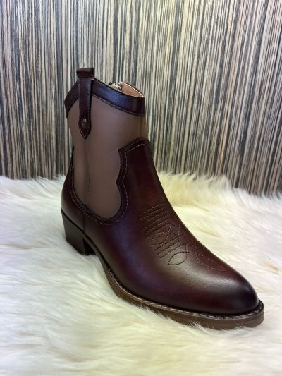 Zapatería El Bombazo en Gandía Playa con gran variedad de zapatos a precios de fábrica